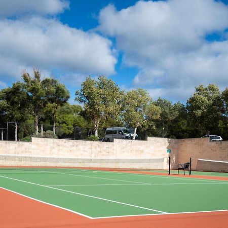 Pullman Bunker Bay Resort Margaret River Dunsborough Exteriör bild Tennis court at the University of Western Australia