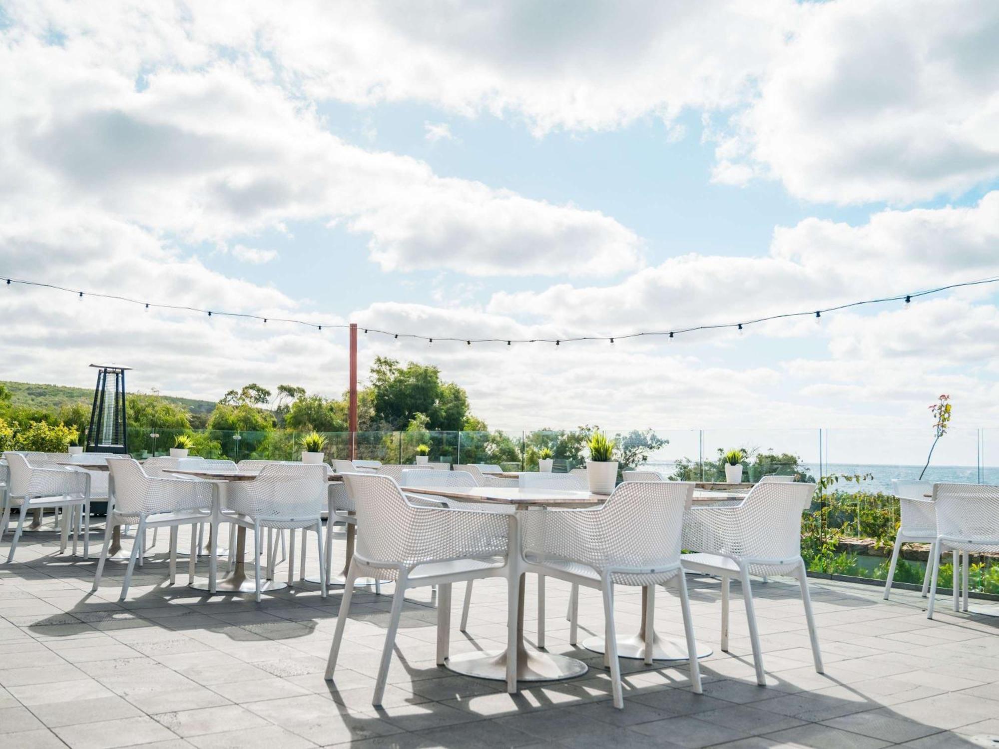 Pullman Bunker Bay Resort Margaret River Dunsborough Exteriör bild The rooftop terrace at the National Maritime Museum