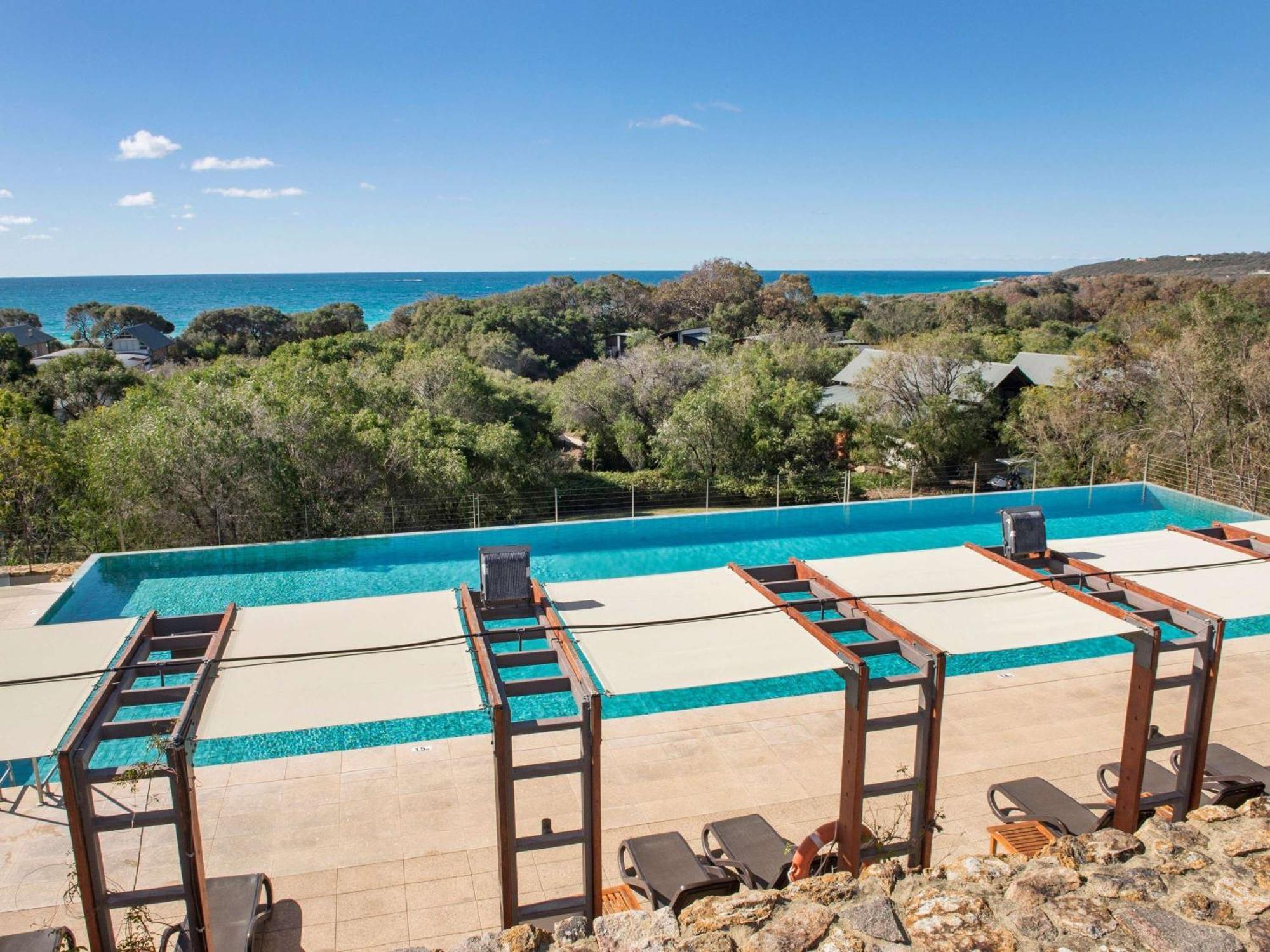 Pullman Bunker Bay Resort Margaret River Dunsborough Exteriör bild The pool at the Cape