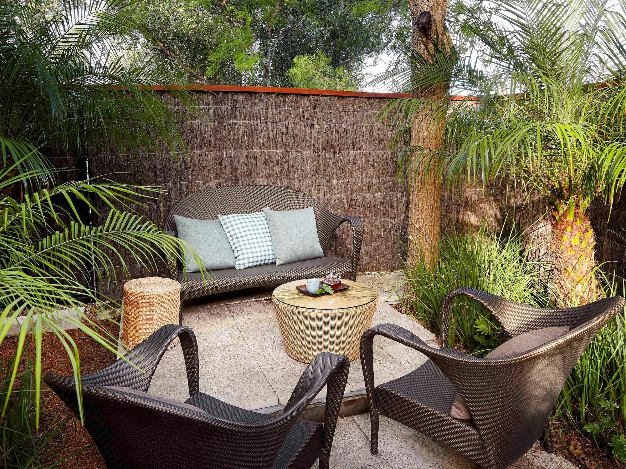 Pullman Bunker Bay Resort Margaret River Dunsborough Exteriör bild A small garden